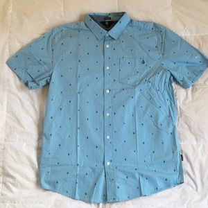 Volcom men xl button down shirt